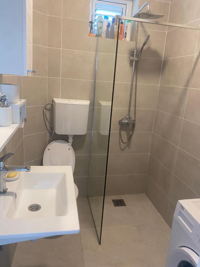 Apartman Lara Sveti Stefan Exteriör bild