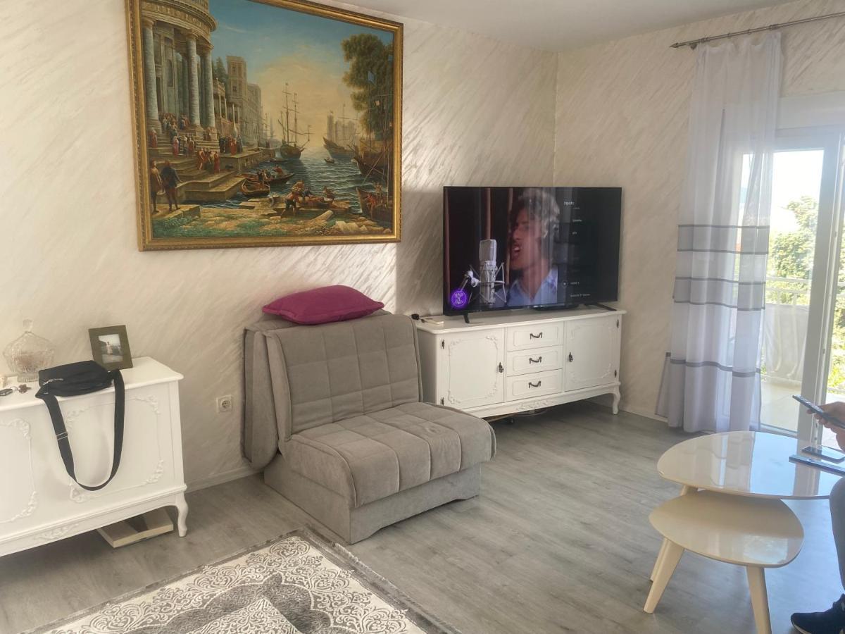 Apartman Lara Sveti Stefan Exteriör bild