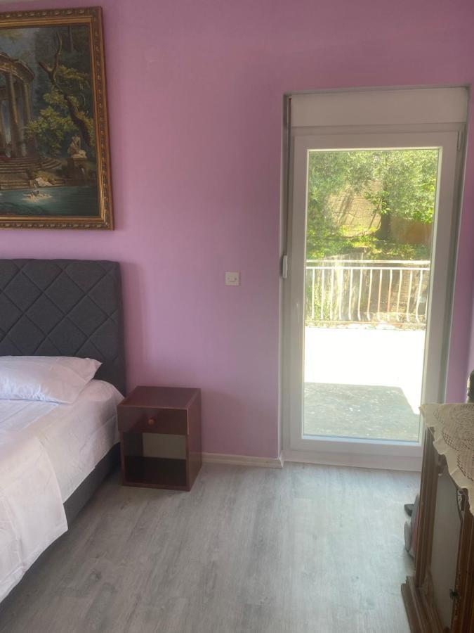Apartman Lara Sveti Stefan Exteriör bild